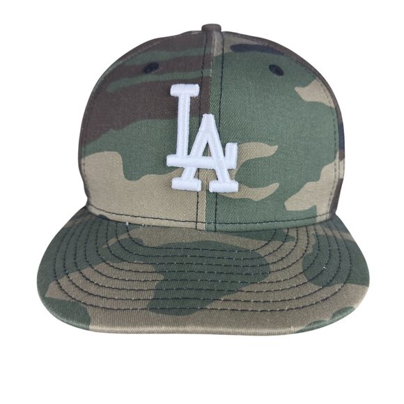 New Era Los Angeles Dodgers Camo Fitted Hat Size 7 1/8 Cotton Green & Brown - Picture 2 of 16